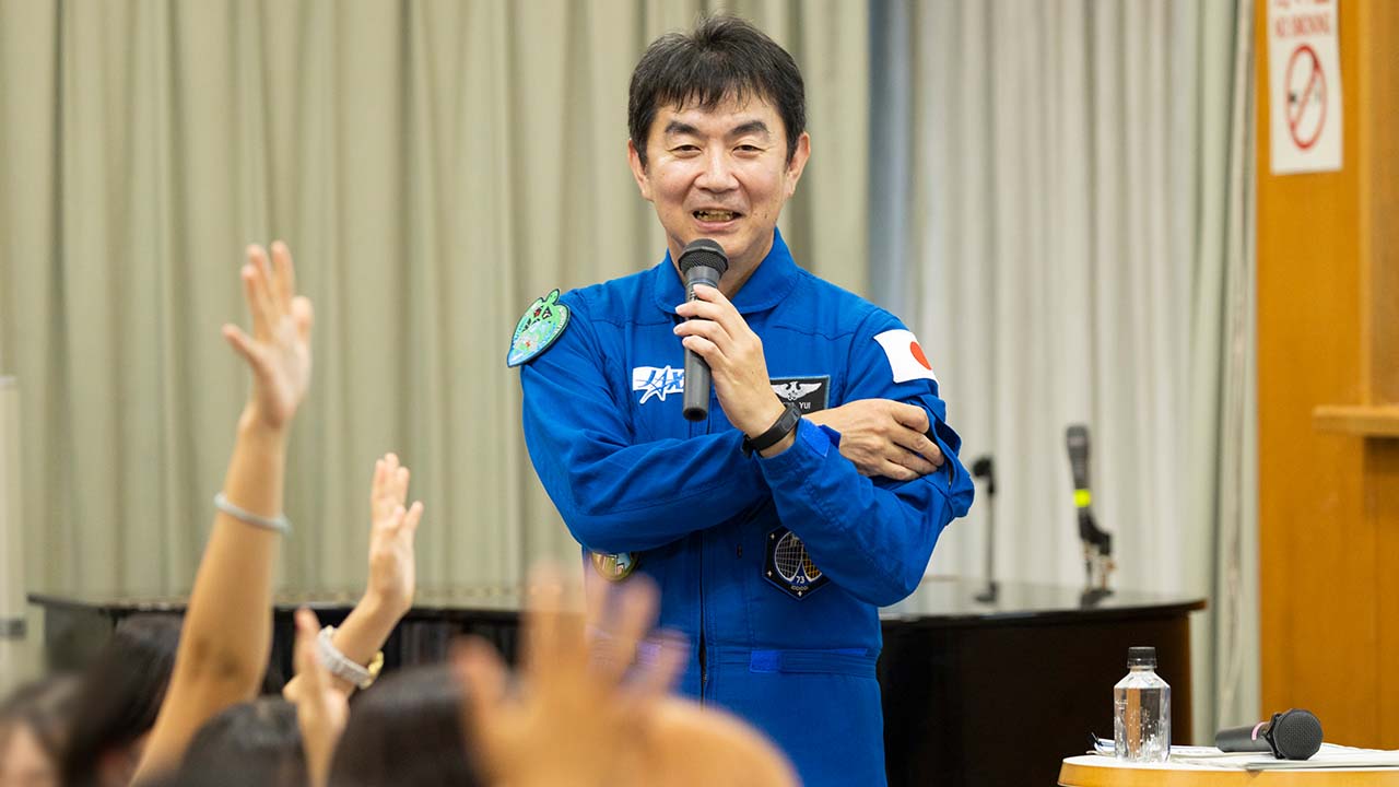 油井亀美也宇宙飛行士