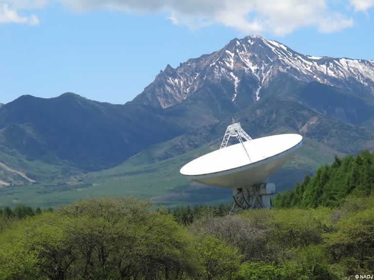 野辺山45メートル電波望遠鏡