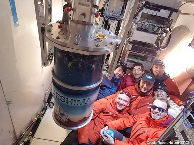 Figure: The proud team after mounting the DESHIMA instrument on the ASTE telescope of the National Astronomical Observatory of Japan (NAOJ) in Chile’s Atacama Desert.